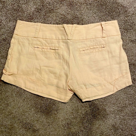 Bb shorts in beige - Picture 2 of 10